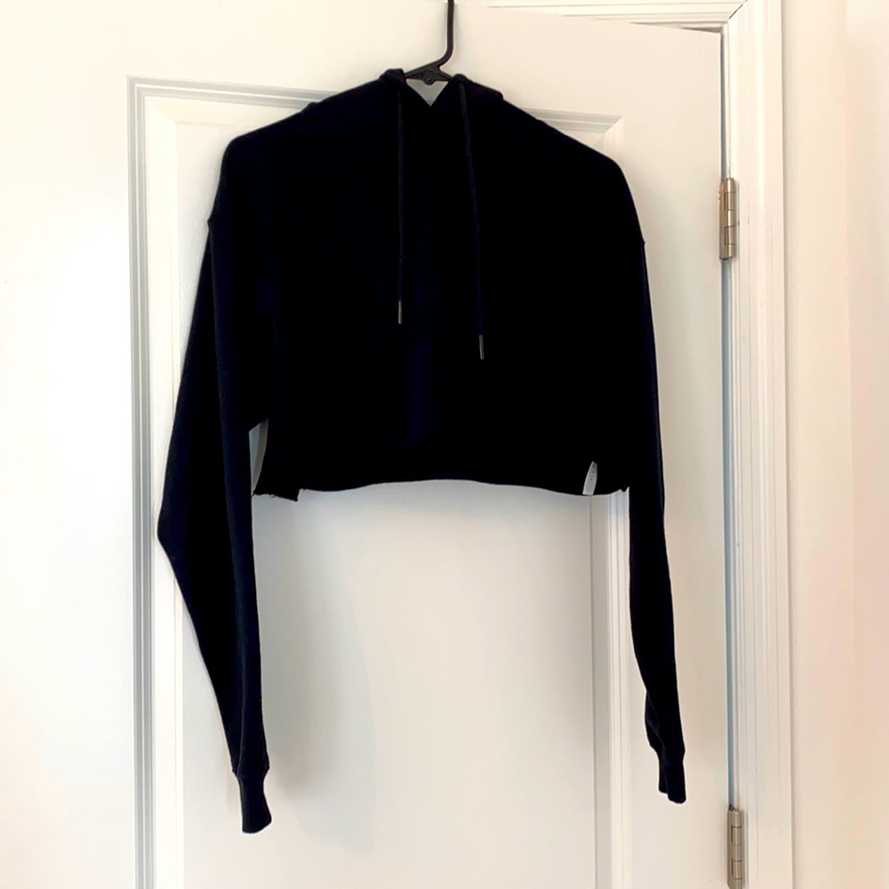 LEK Fit Cropped Hooded Sweatshirt Black Medium
